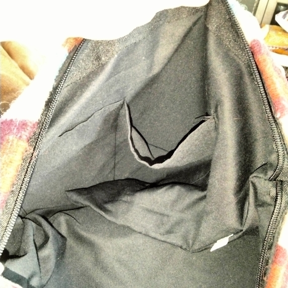 Maya Wool Bag Tote - Picture 2 of 2